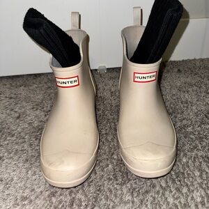 Hunter Light Tan Ankle Boots